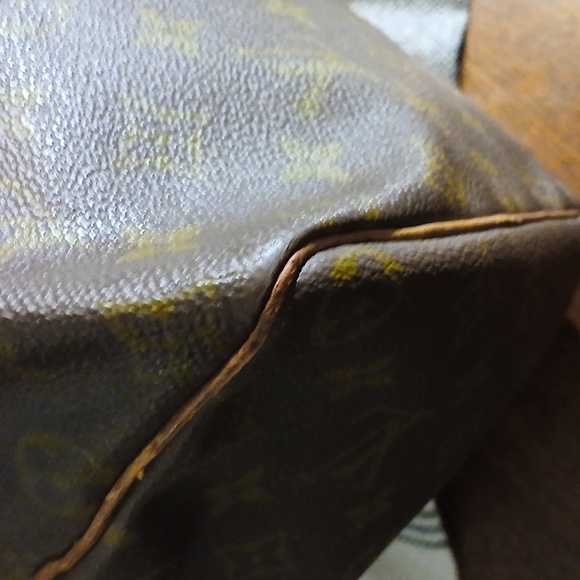 Louis Vuitton  Monogram Speedy 30 Hand Bag - Picture 7 of 16